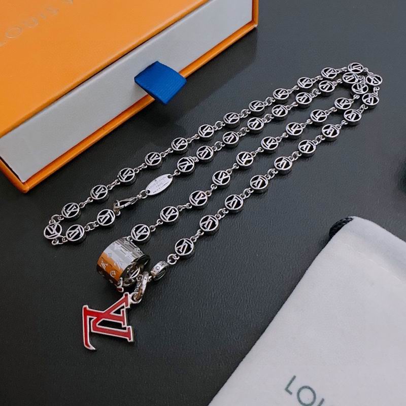 LV Necklace 02lyr41